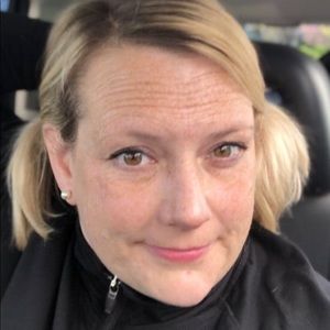 Meet your Posher, Laurie